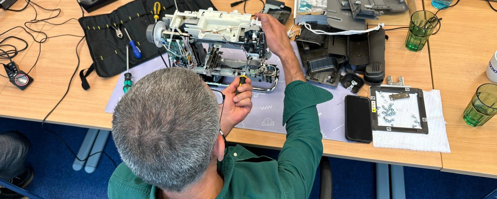 atelier-service-reparatii-cusut-si-brodat